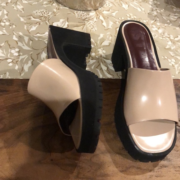 STAUD Black and Cream Platform Mules - Picture 9 of 13